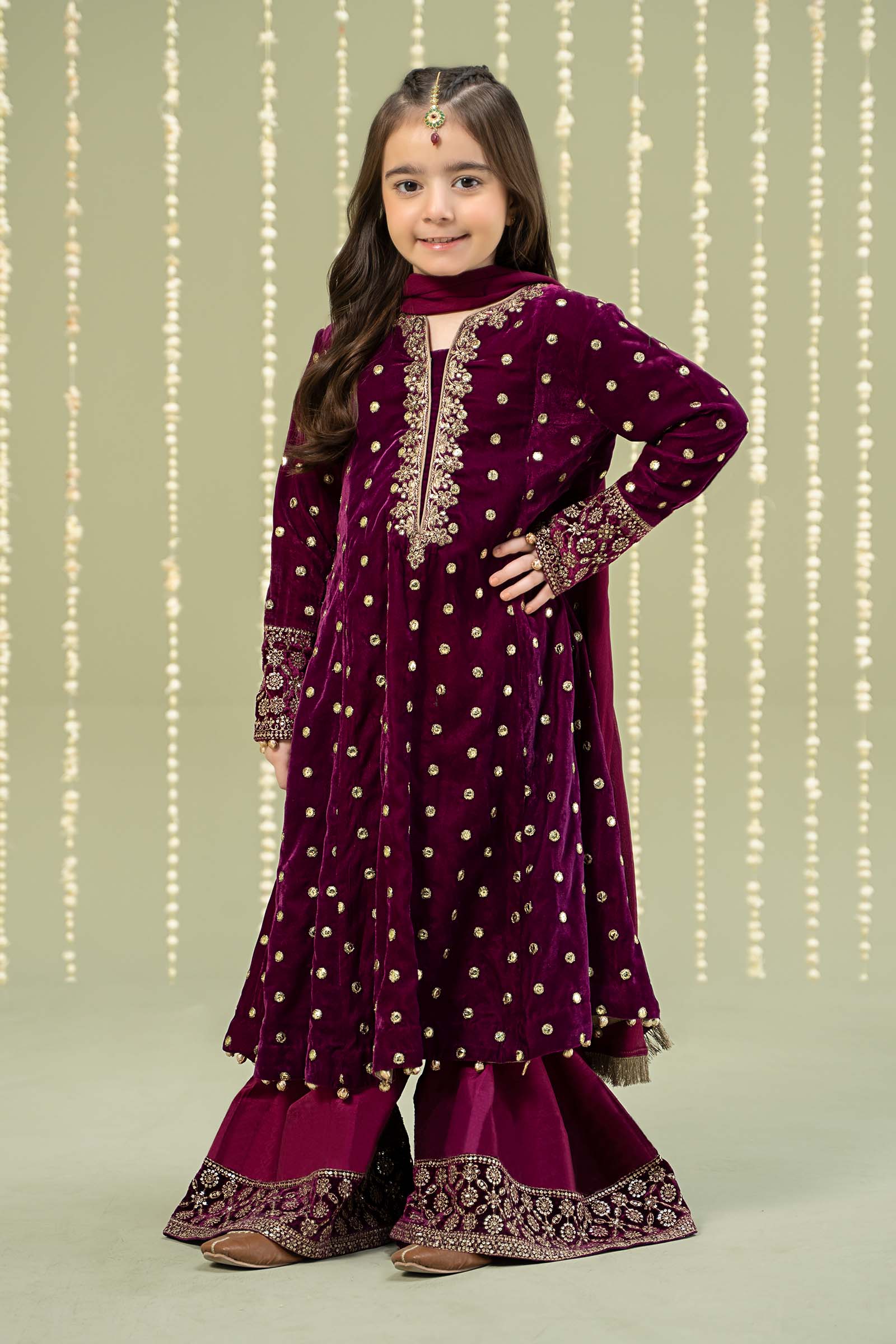 Maria B | 3 Piece Embroidered Velvet Suit | MKS-W24-38 - Libasekhas