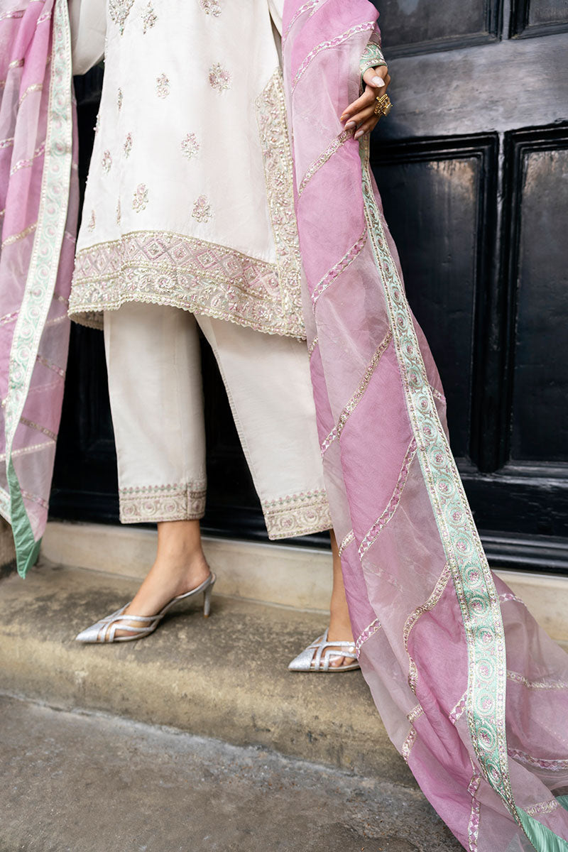 Mushq | Celestine The Oxford Edit 24 | LUMINOUS LACE