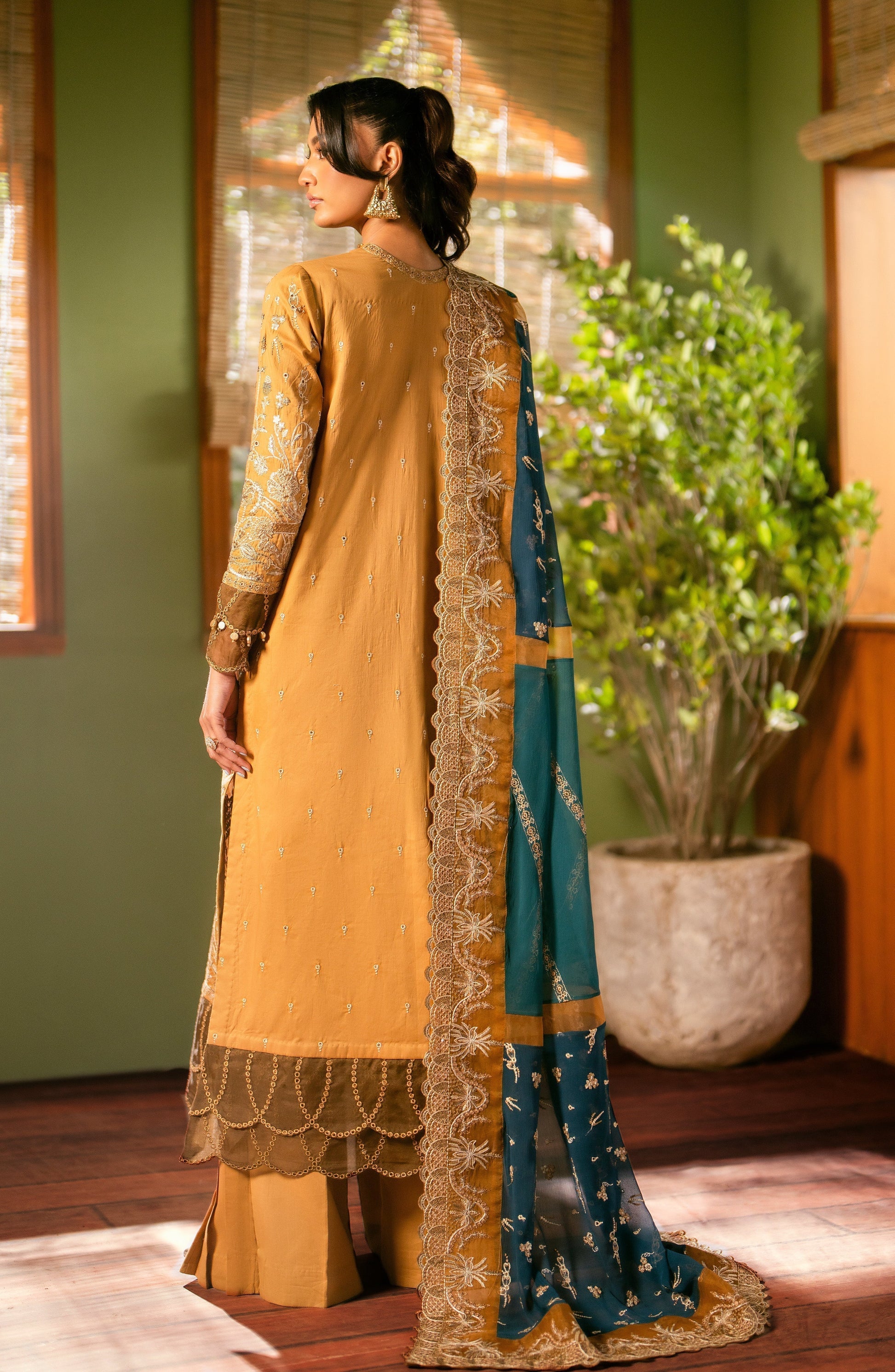 Maryum N Maria | Luxury Lawn 24 | Heba - House Of Anaya