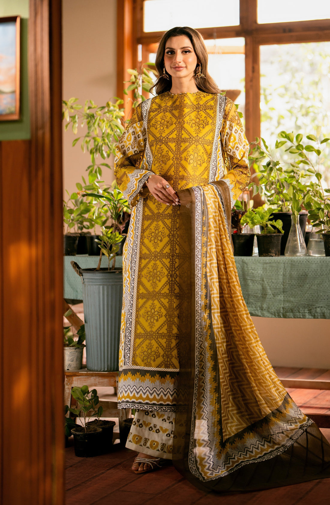 Maryum N Maria | Luxury Lawn 24 | Layla - House Of Anaya