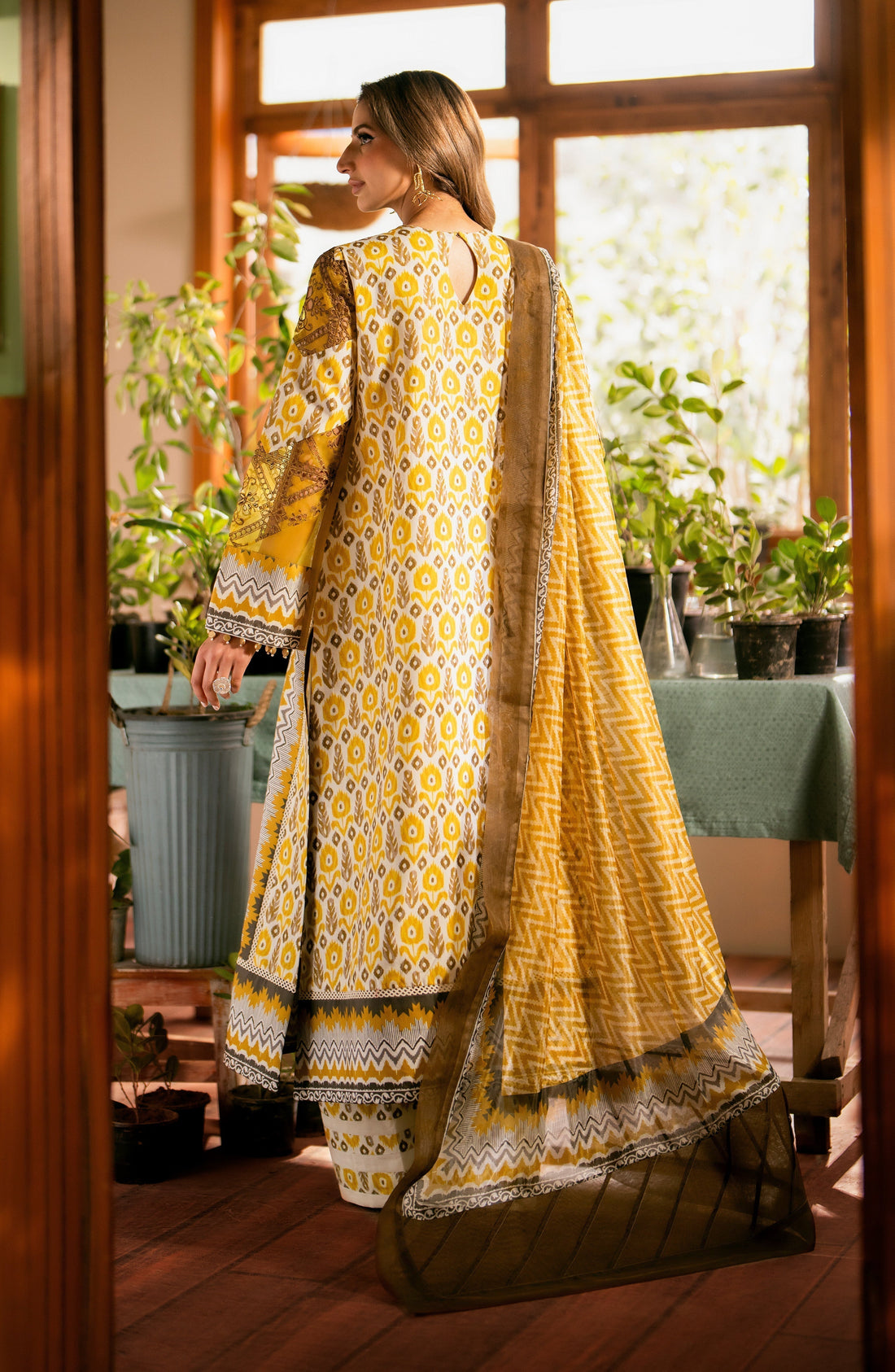 Maryum N Maria | Luxury Lawn 24 | Layla - House Of Anaya