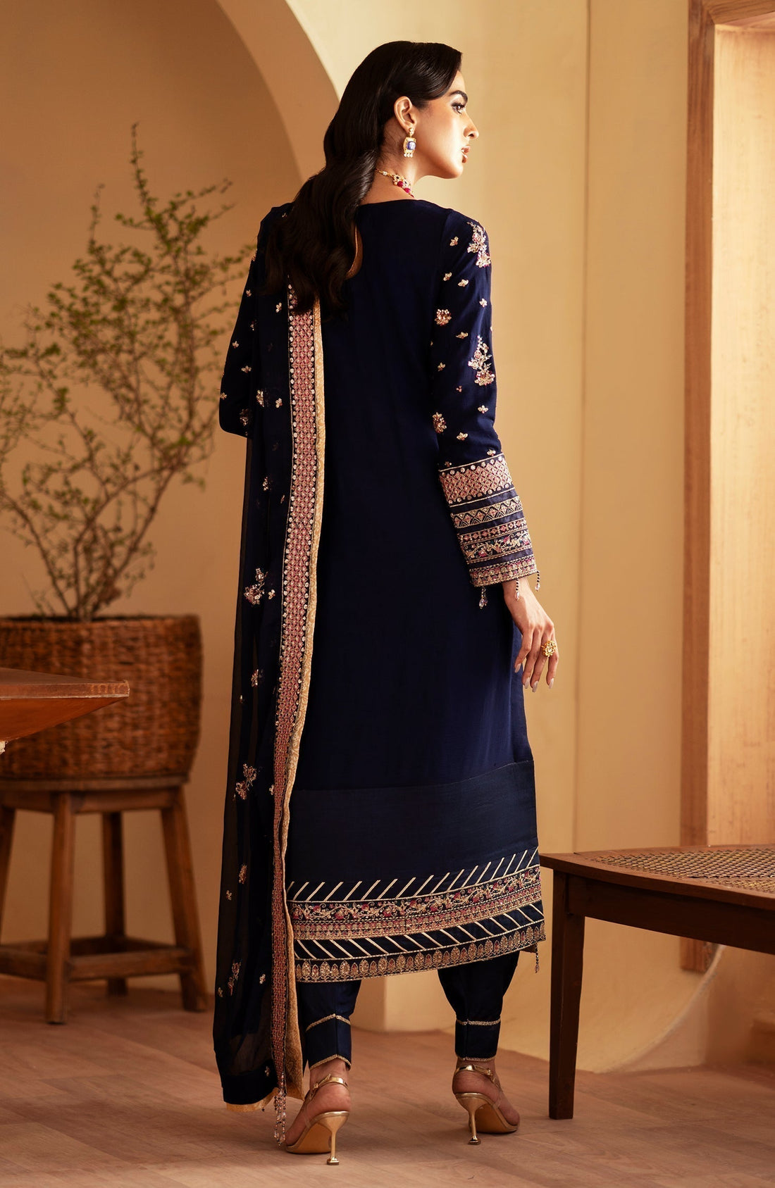 Emaan Adeel | Romansiyyah Luxury Formals 24 | Nageena - House Of Anaya