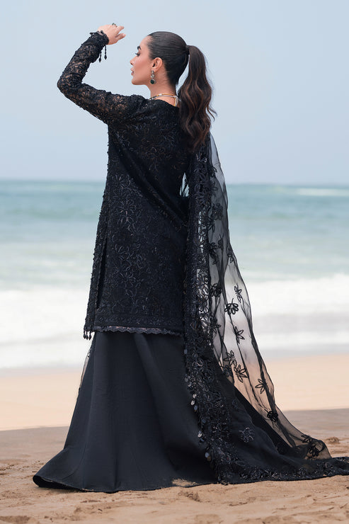 Emaan Adeel | Kamari Reveuse Wedding Formals | CASSANDRA - House Of Anaya