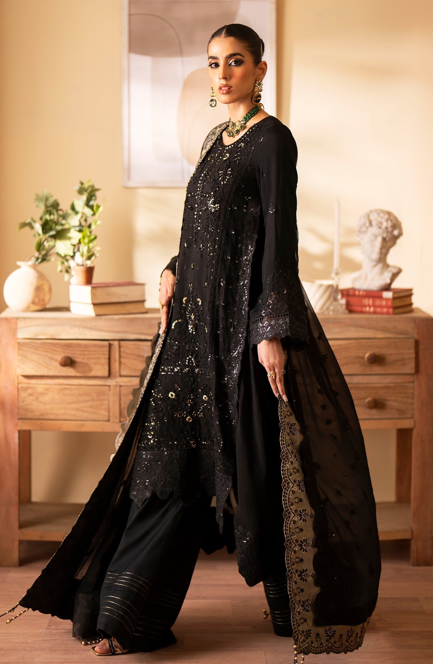 Emaan Adeel | Romansiyyah Luxury Formals 24 | Rehani - House Of Anaya
