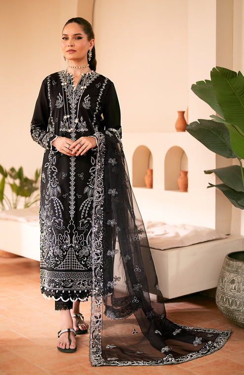 Emaan Adeel | Navaeh Luxury Pret | MIRA - House Of Anaya