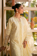 Emaan Adeel | Navaeh Luxury Pret | ADARA - House Of Anaya