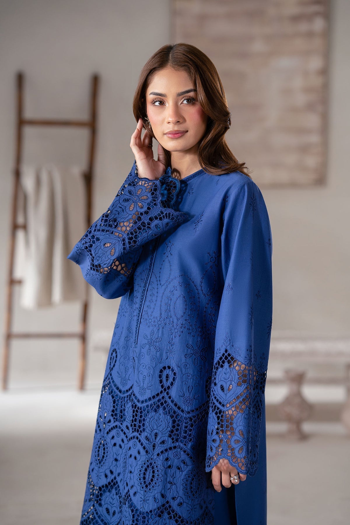 Akbar Aslam | Pret Lawn | Vanta