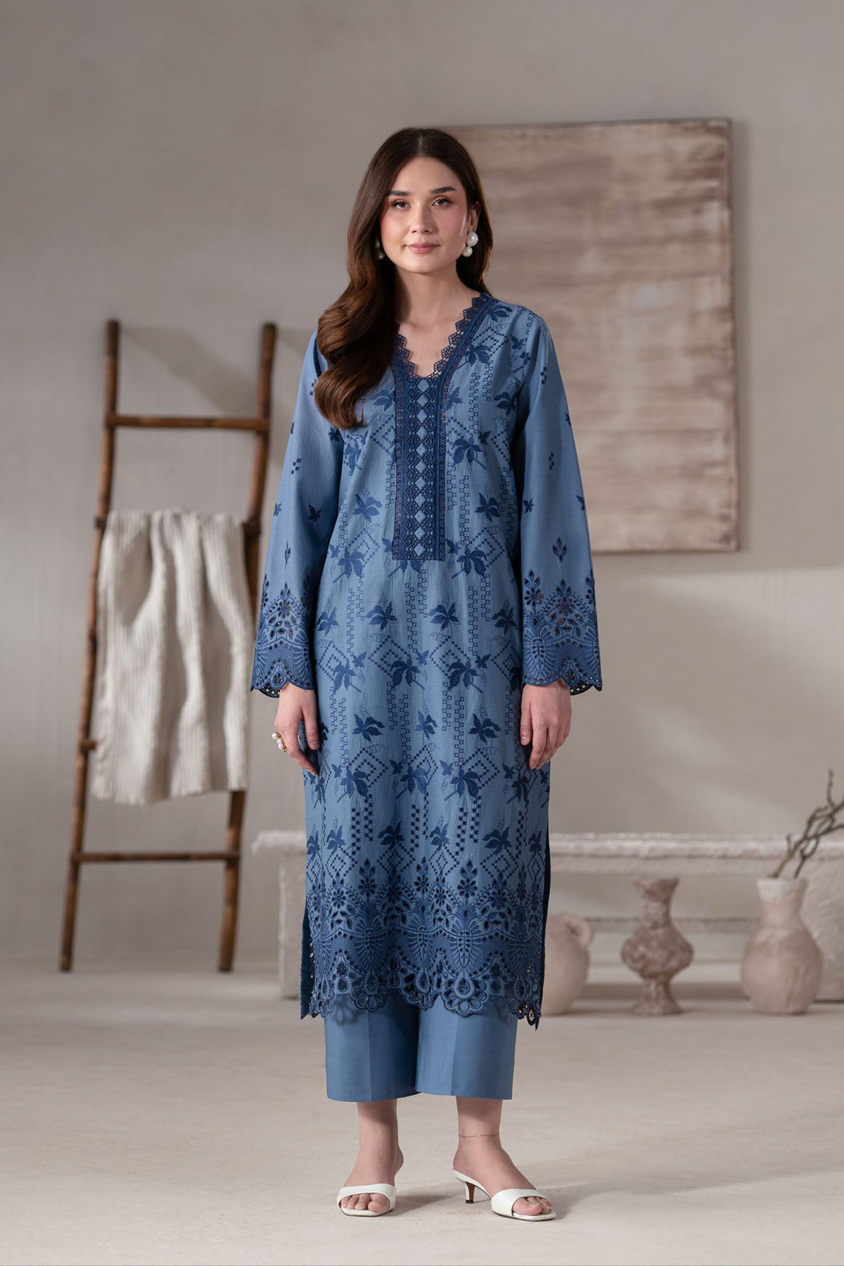 Akbar Aslam | Pret Lawn | Aven