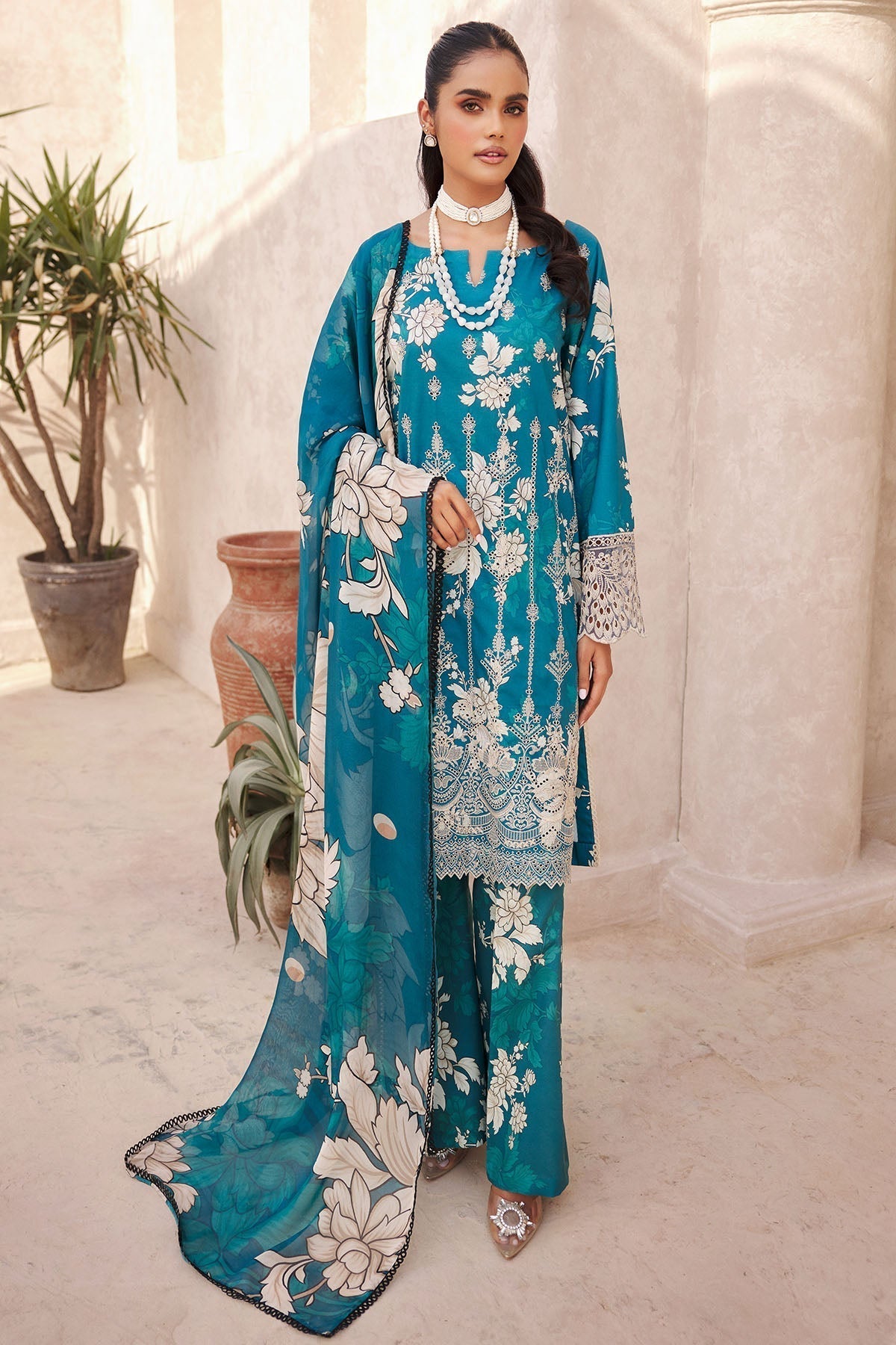 Motifz | Amal Luxury Lawn | 3737