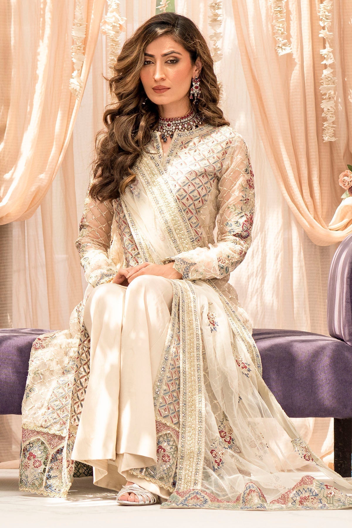 Motifz-4117-AMAYA EMBROIDERED ORGANZA - Riwayat-e-khas