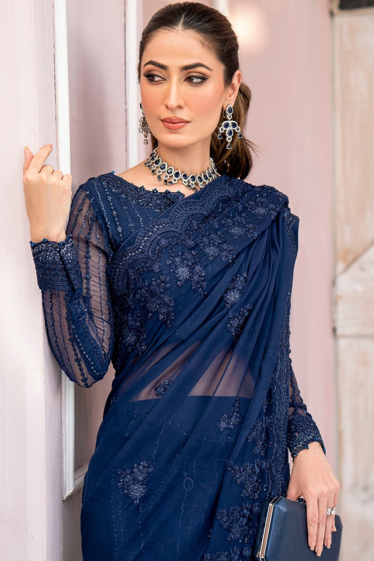 Motifz | Luxury Formals | 4120-CASPARA