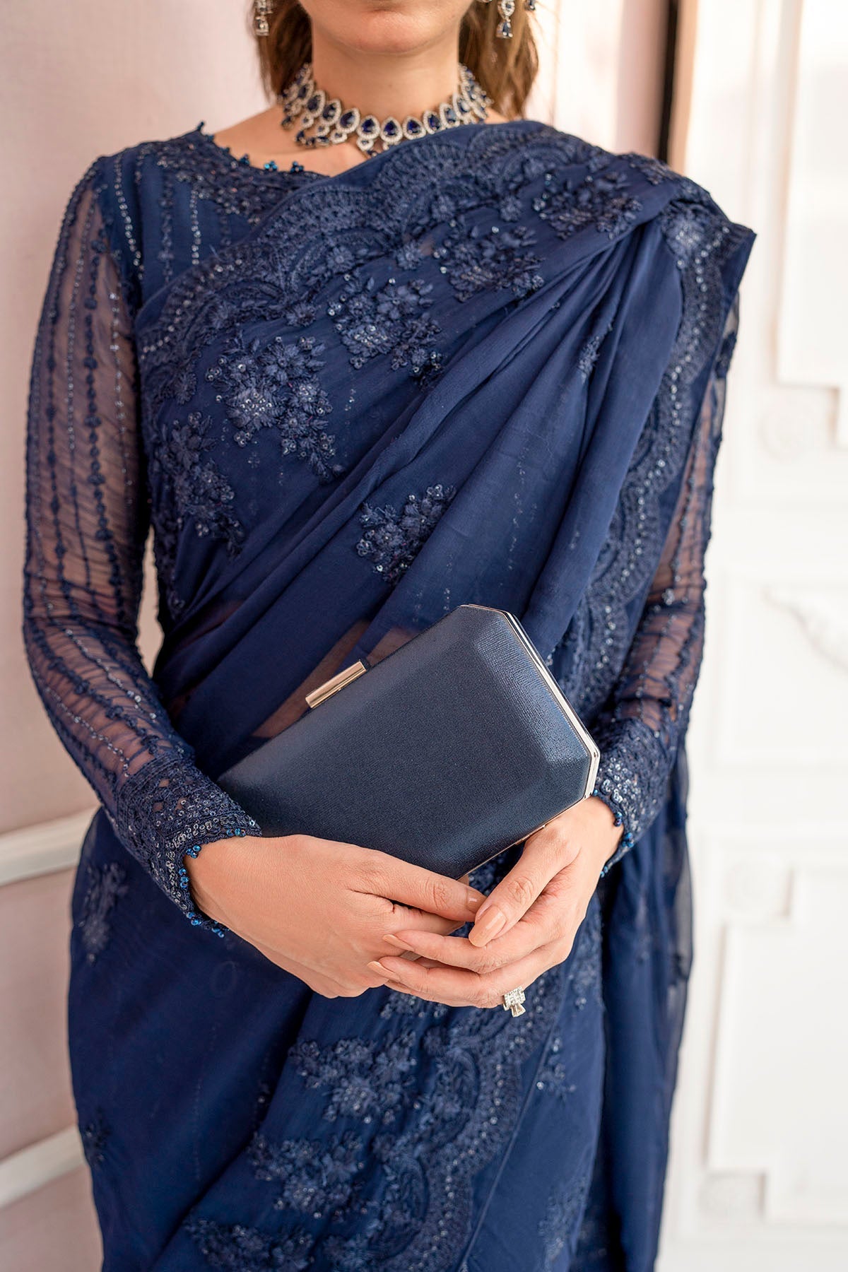 Motifz | Luxury Formals | 4120-CASPARA