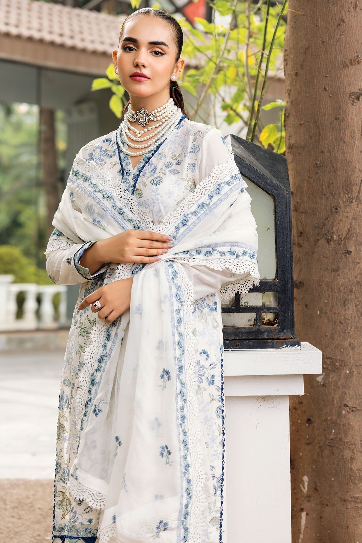 Motifz | Premium Lawn 24 | 4833-RAMEEN