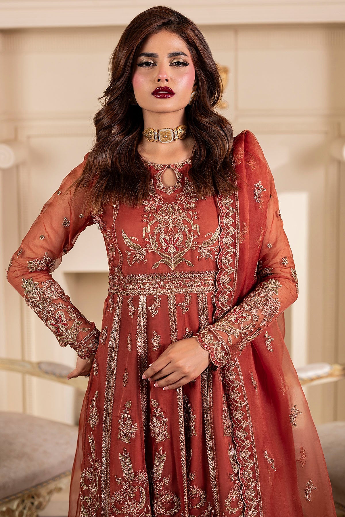 Motifz | Luxury Formal | 5139-BRANDY