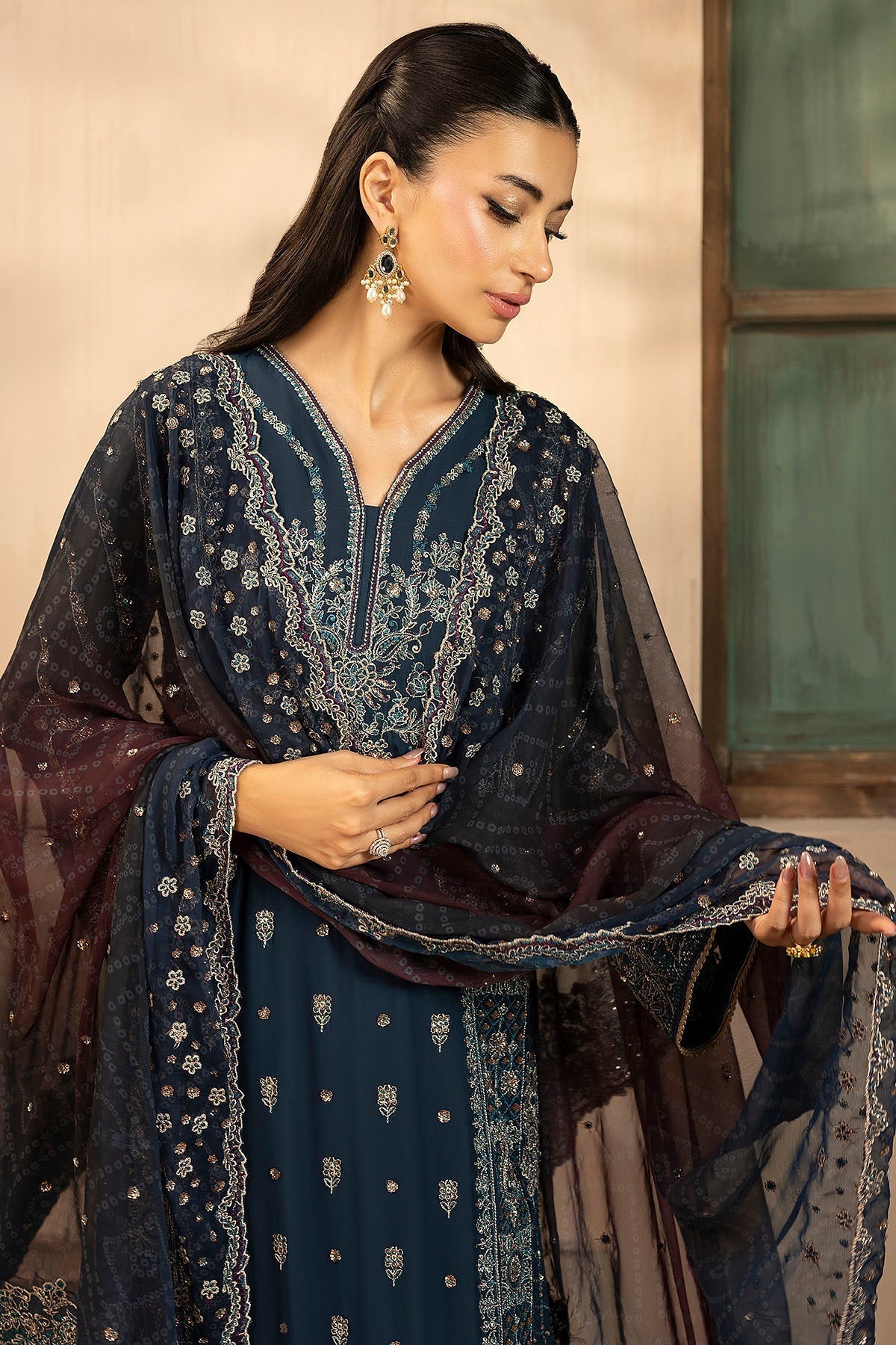 Motifz | Luxury Formal | 5581-DELLA
