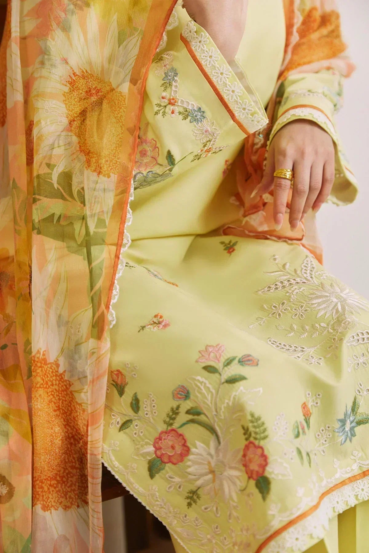 Zara Shahjahan | Coco Lawn 24 | MAHAY-4B - House of Zarish