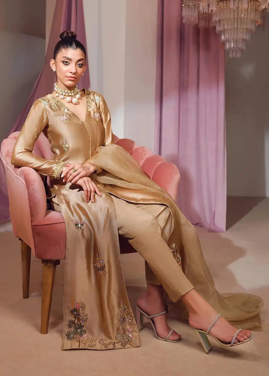 Mahum Asad | Forever and Ever Formals | Suave - House Of Anaya