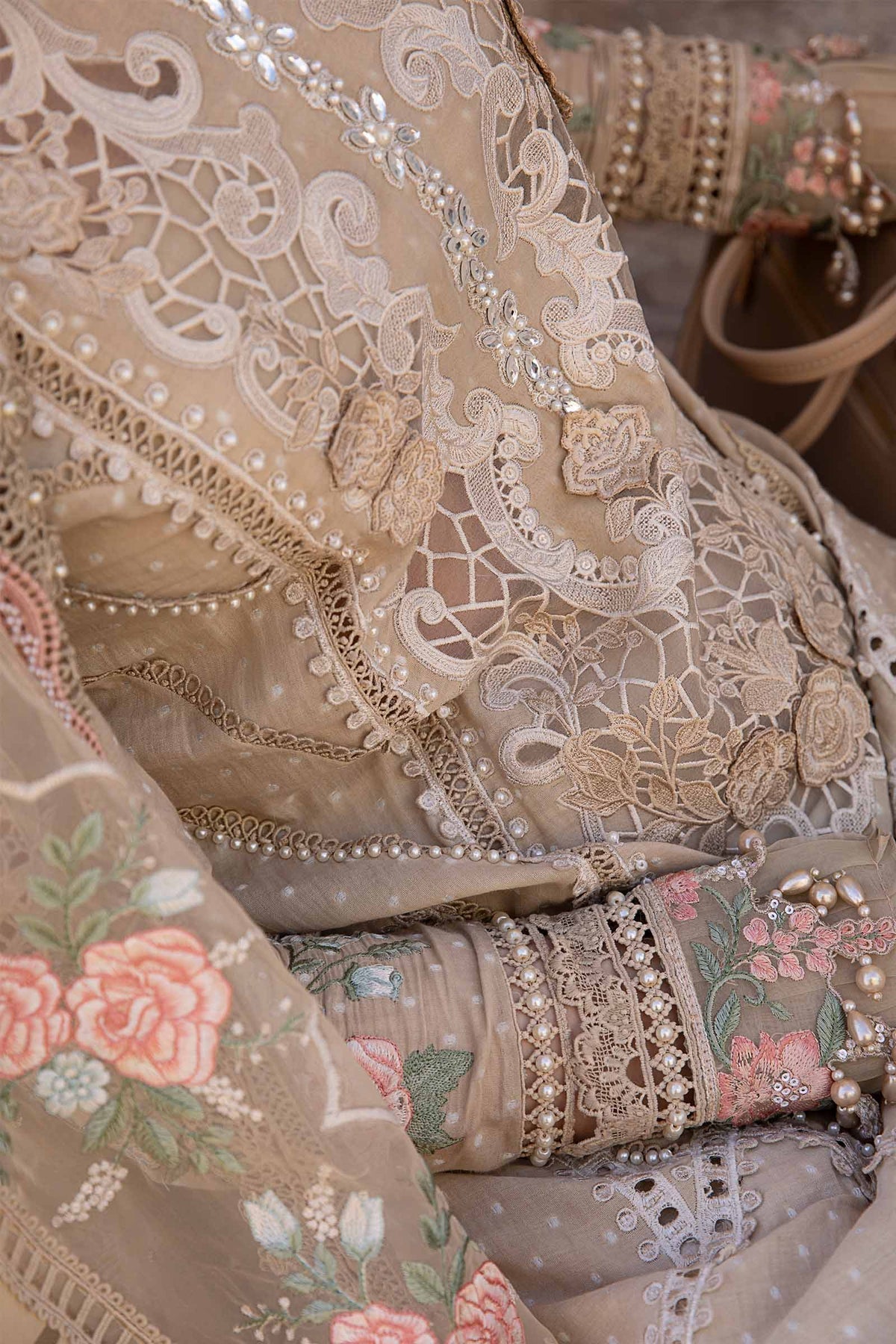 Maria B | Voyage a' Luxe Lawn | D-2410-A - House of Zarish