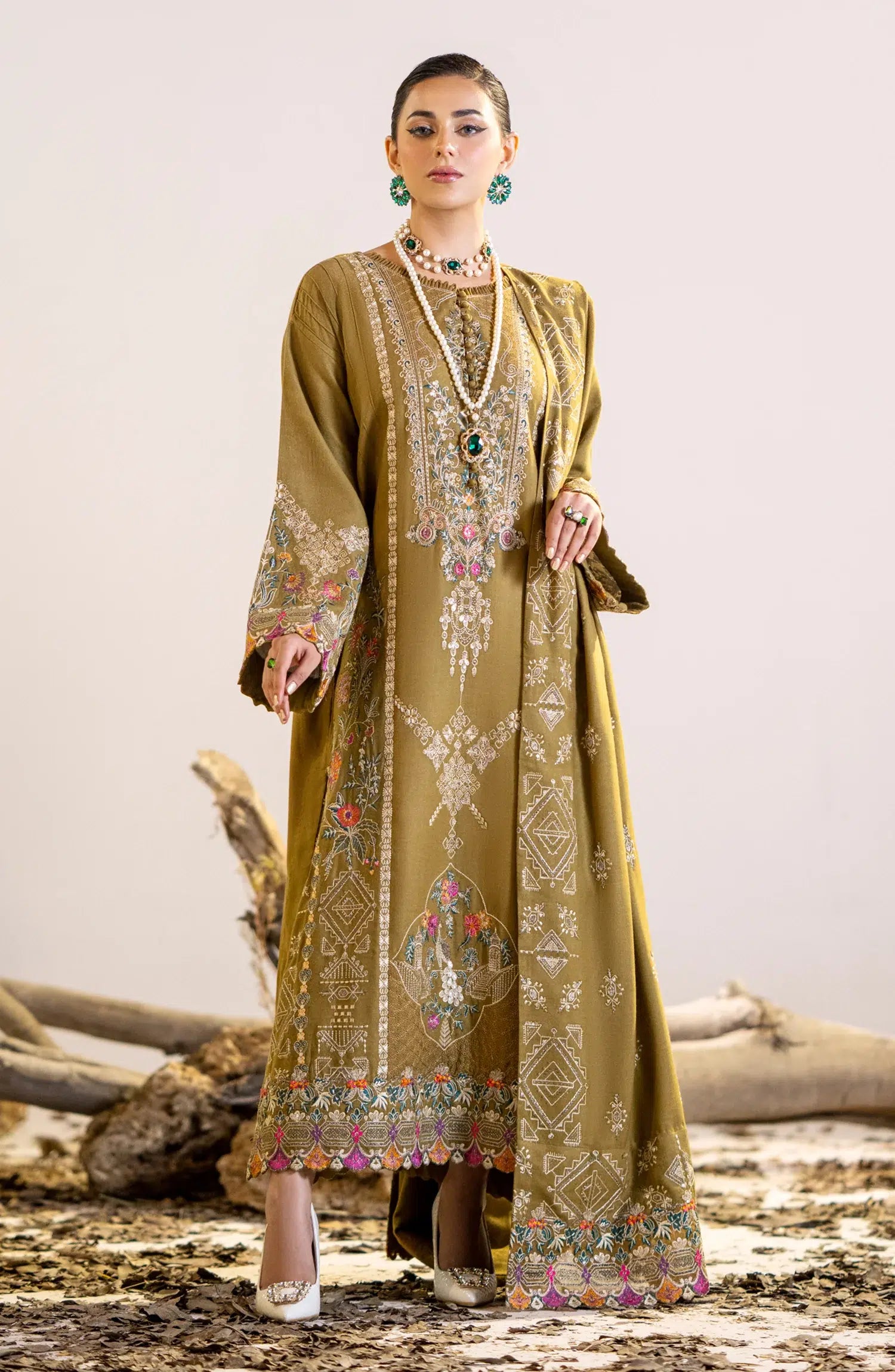 Maryum N Maria | Shehr Bano Winter 23 | HADIYAH MW23553 - House Of Anaya