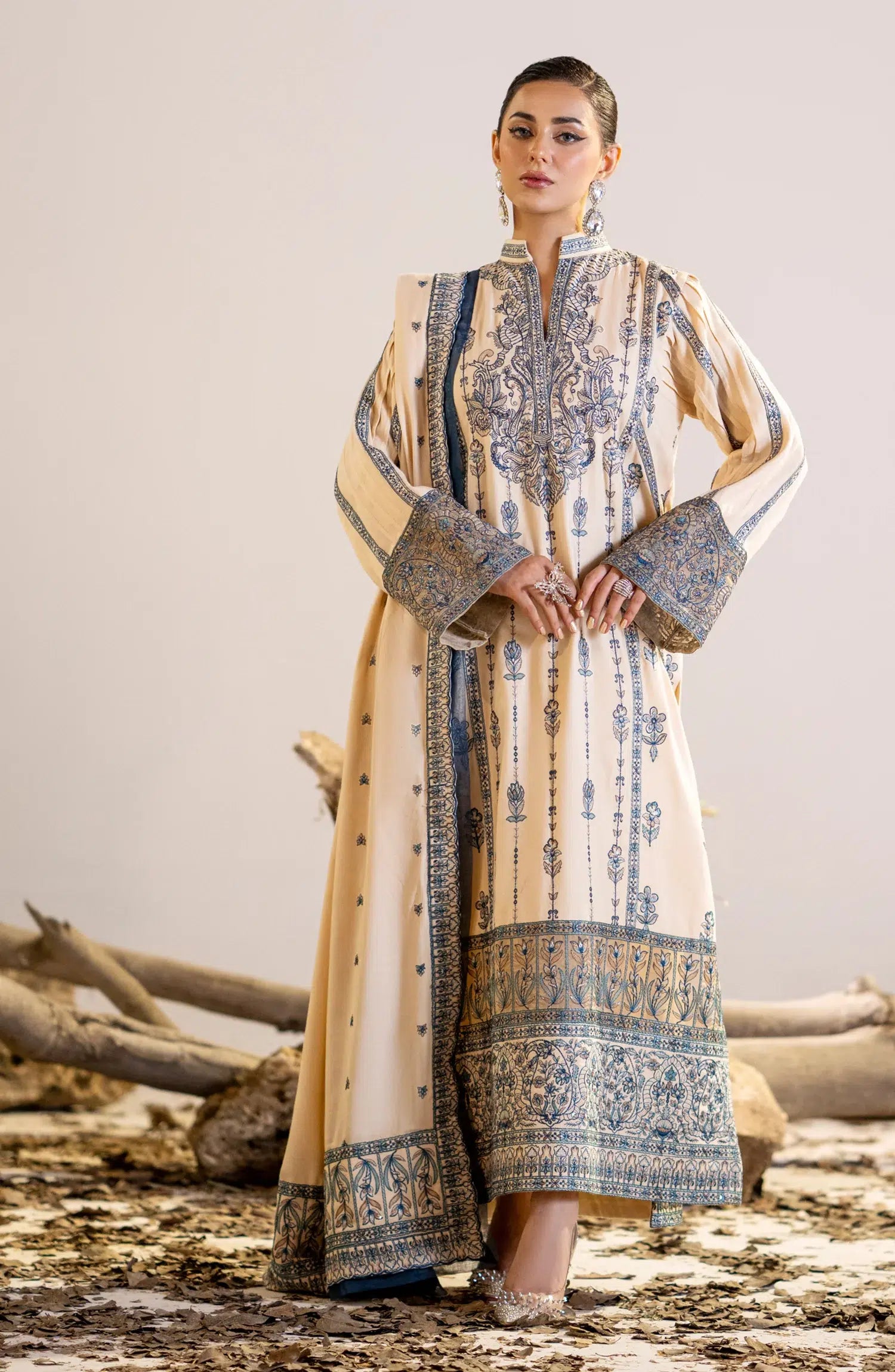 Maryum N Maria | Shehr Bano Winter 23 | DALBIR MW23559 - House Of Anaya