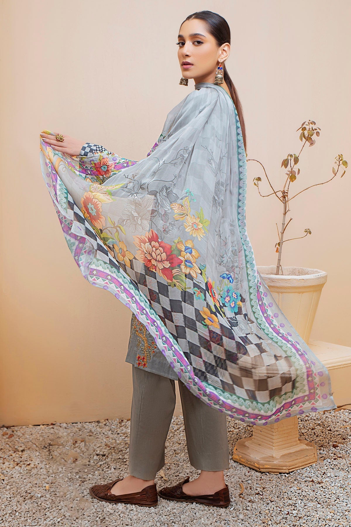 Motifz | Amal Luxury Lawn | 2952