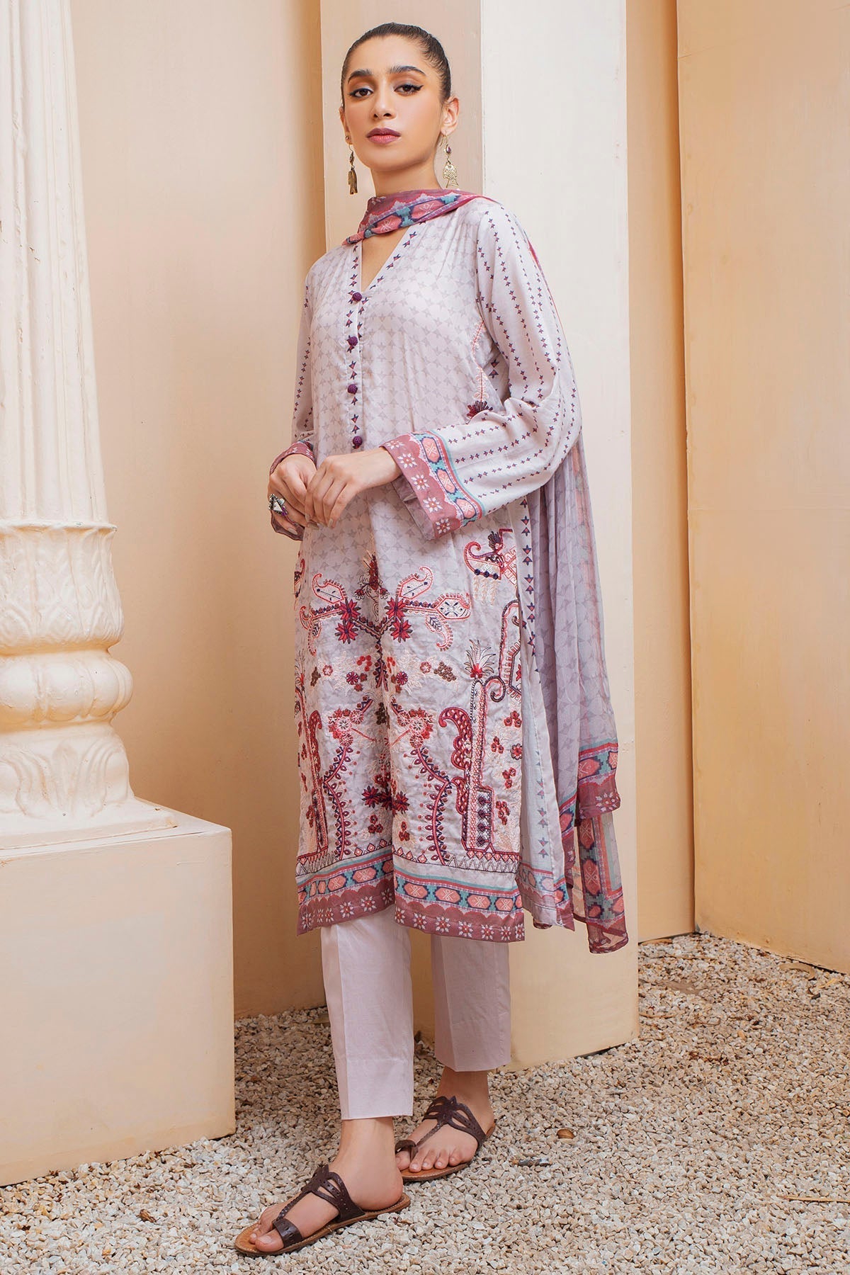 Motifz | Amal Luxury Lawn | 2956