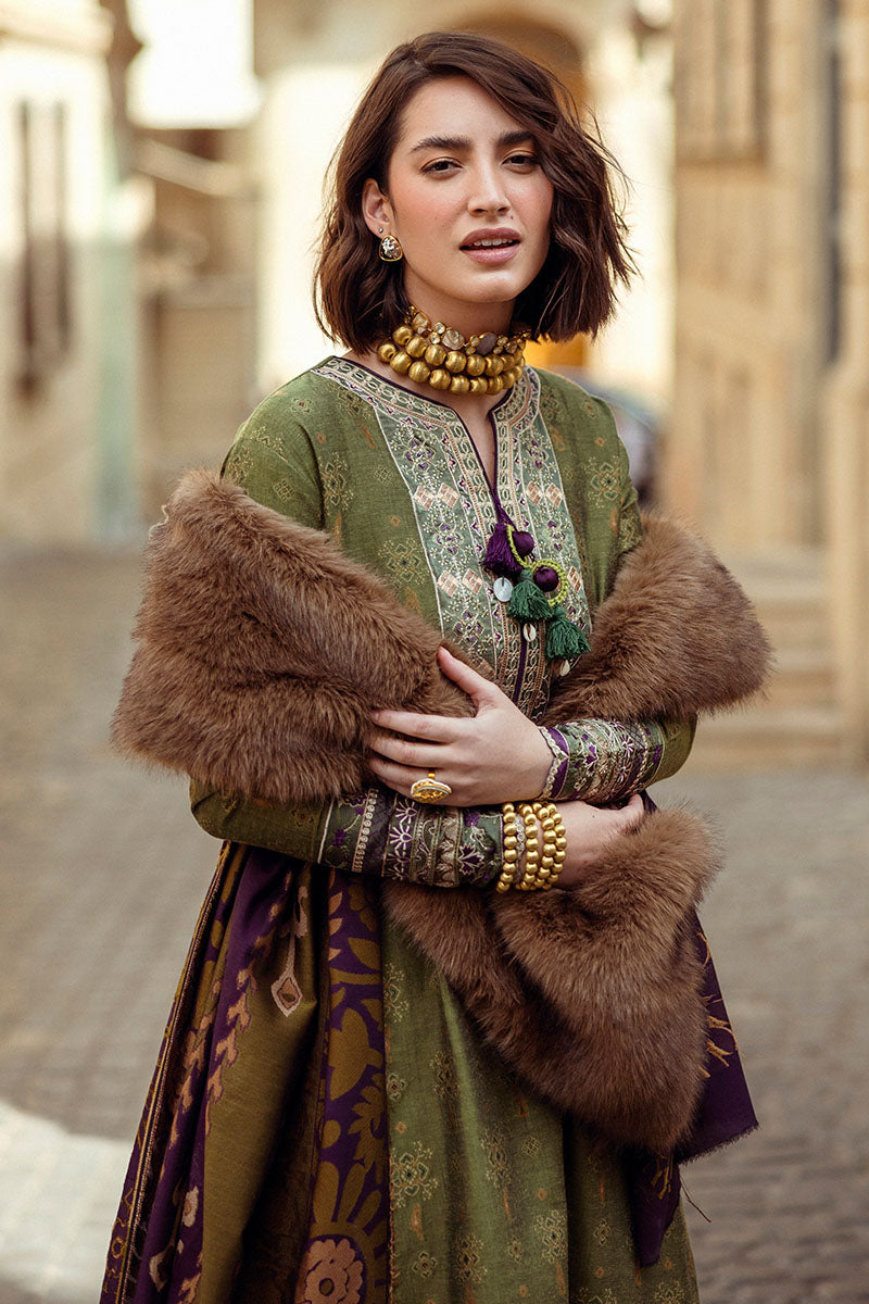 Mushq | Broadway Winter 24 |  Gentle Touch - House Of Anaya
