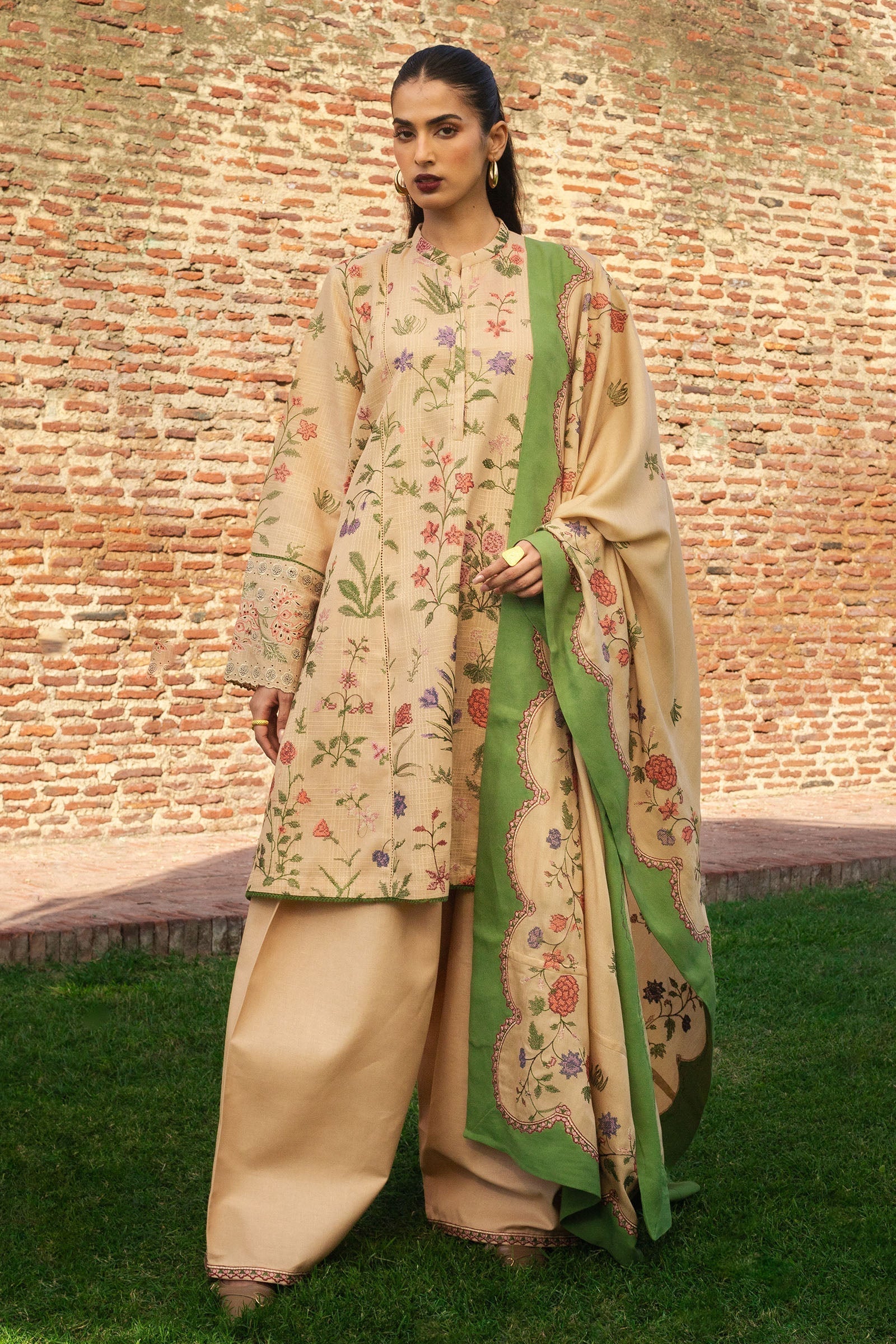 Zara Shahjahan | Winter 24 |  NEGAH-D3 - House Of Anaya