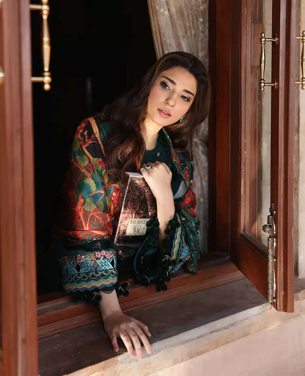Republic Womenswear | Noemei Luxury Shawl 23 | NWU23-D6-B - House Of Anaya