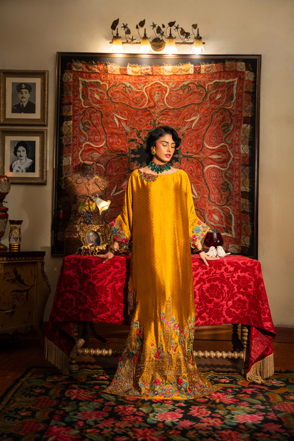 Nilofer Shahid | Aatish the Fire Within | Sunehri (1pc) č?Žč?? Aatish The Fire within - House Of Zarish