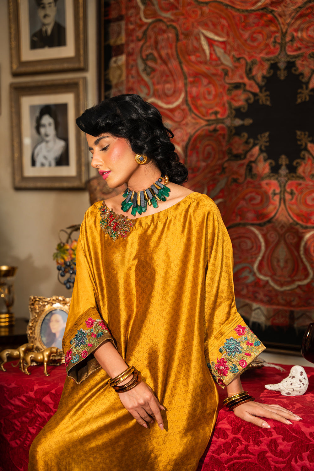 Nilofer Shahid | Aatish the Fire Within | Sunehri (1pc) č?Žč?? Aatish The Fire within - House Of Zarish