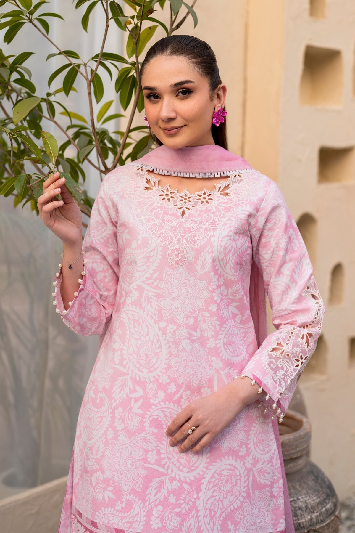 Alizeh | Levana Lawn | Perla - House Of Anaya