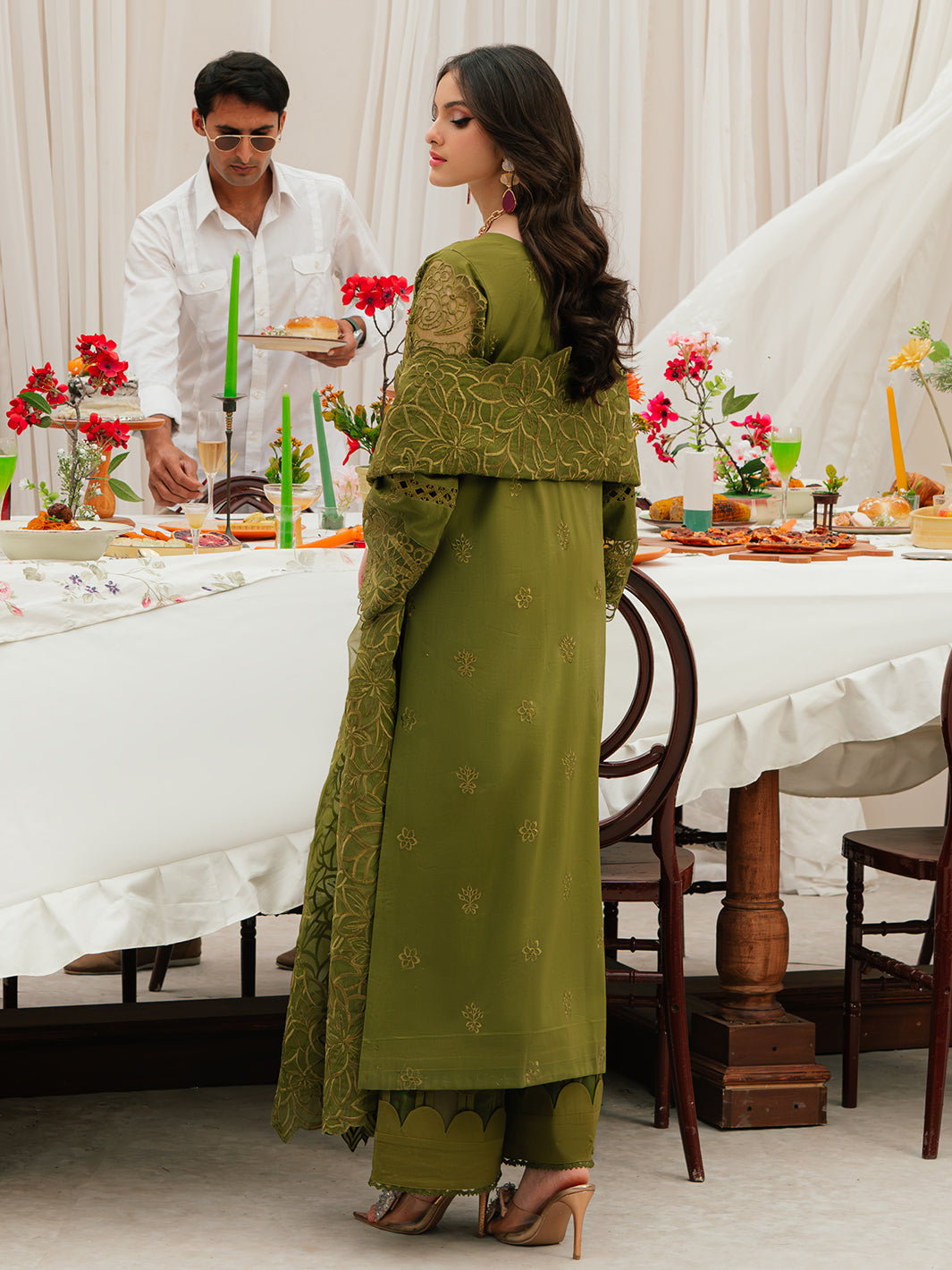 Mahnur | Allenura Luxury Lawn 24 | REVERIE - House of Zarish