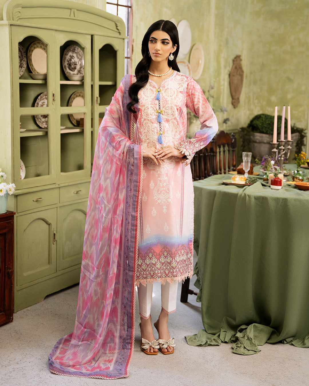Roheenaz | Flora Printed Lawn | Amara - House of Zarish
