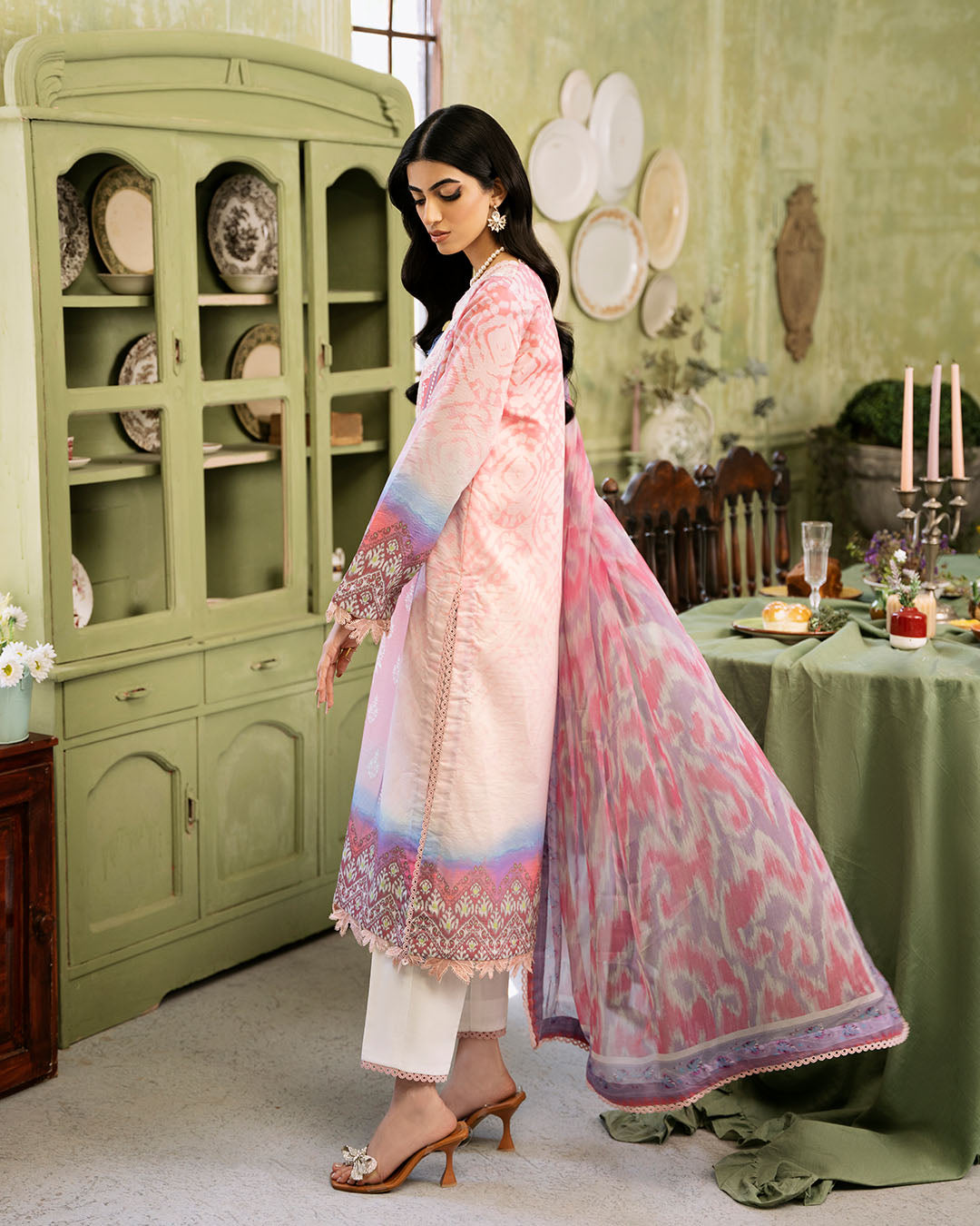 Roheenaz | Flora Printed Lawn | Amara - House of Zarish
