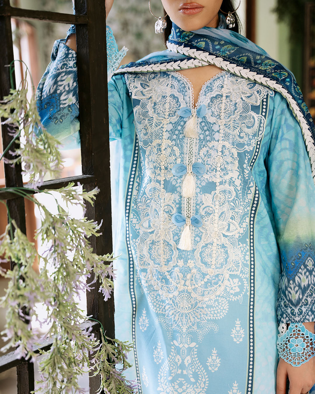 Roheenaz | Flora Printed Lawn | Azure - House of Zarish