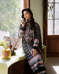 Roheenaz | Flora Printed Lawn | Veridian - House of Zarish
