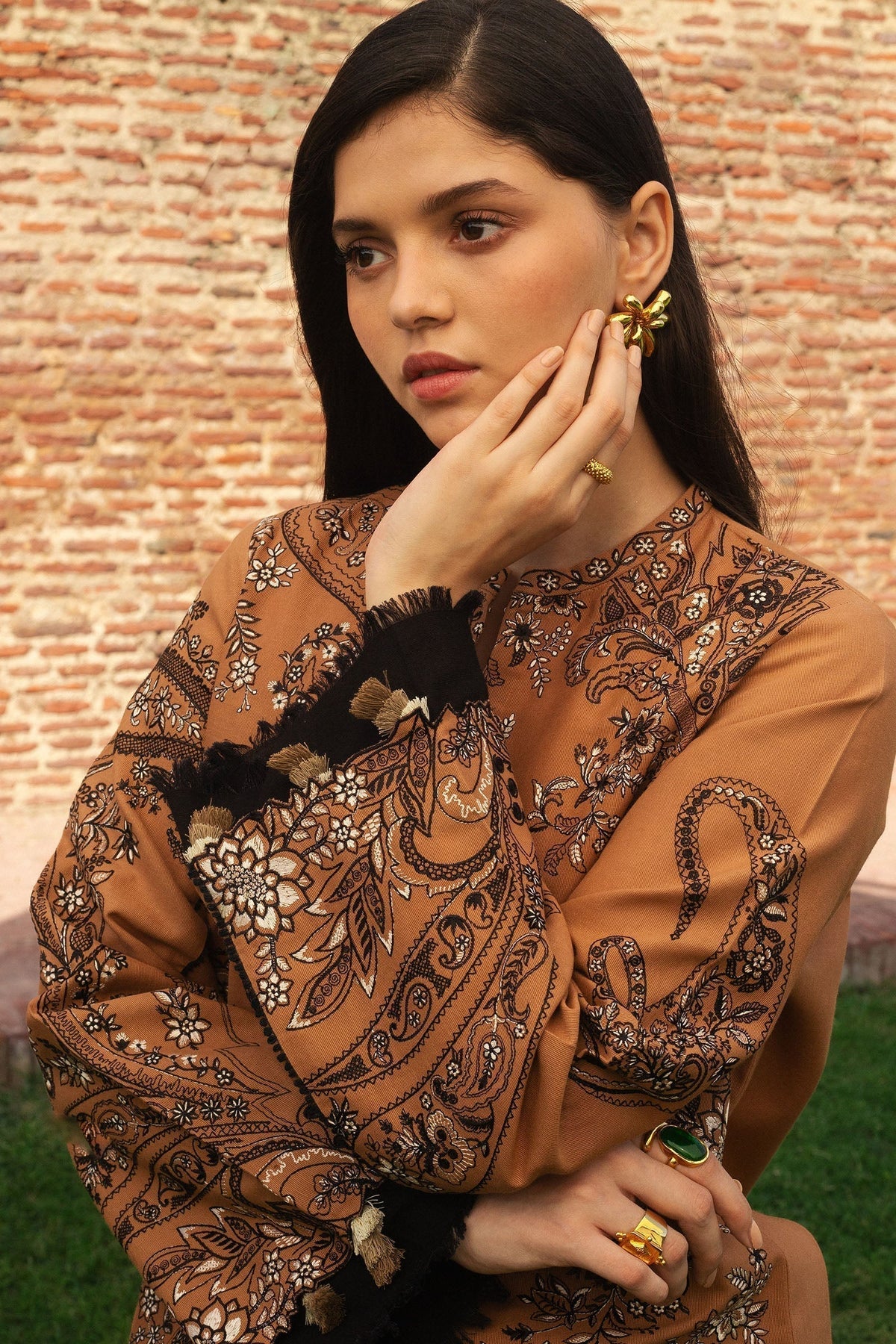 Zara Shahjahan | Winter 24 |  ROYA-D6 - House Of Anaya