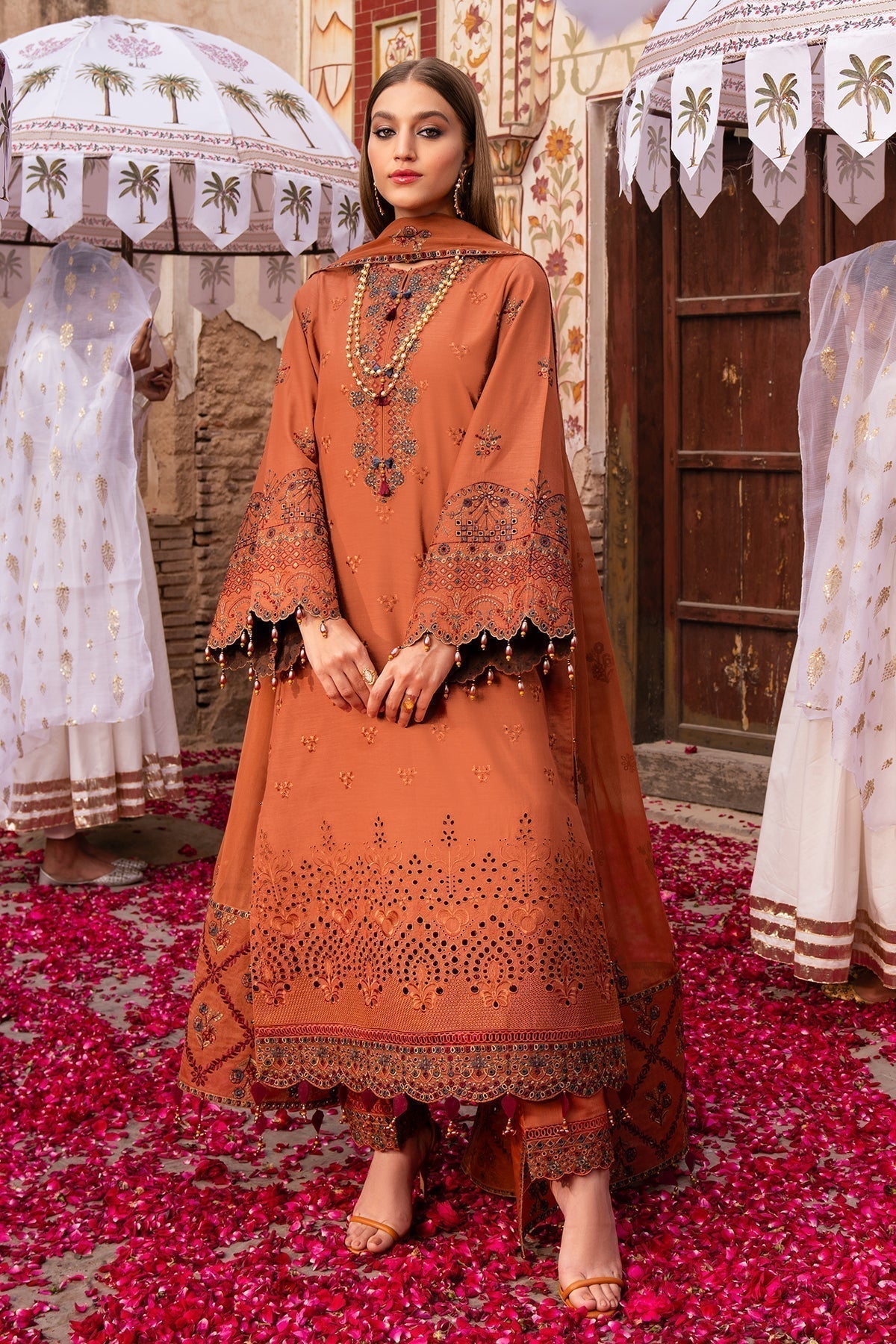 Alizeh | Rawayat Luxury Lawn 24 | Manat - House Of Anaya