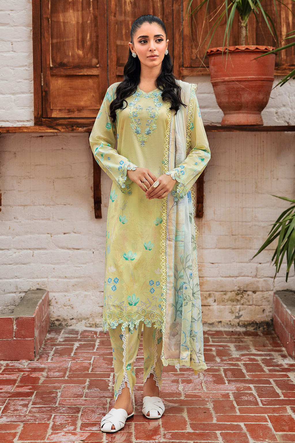Ramsha | Rangrez Lawn Collection | N-407 - House Of Anaya
