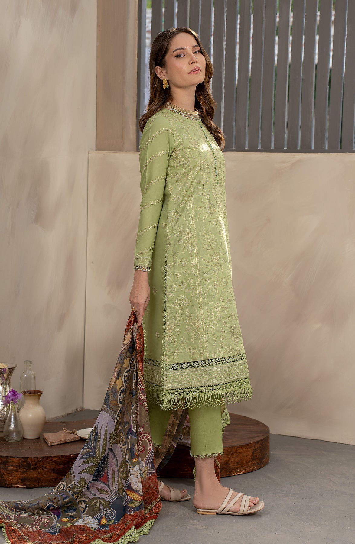 Zarif | Festive Lawn | ZFL 04 SENIHA - House Of Anaya