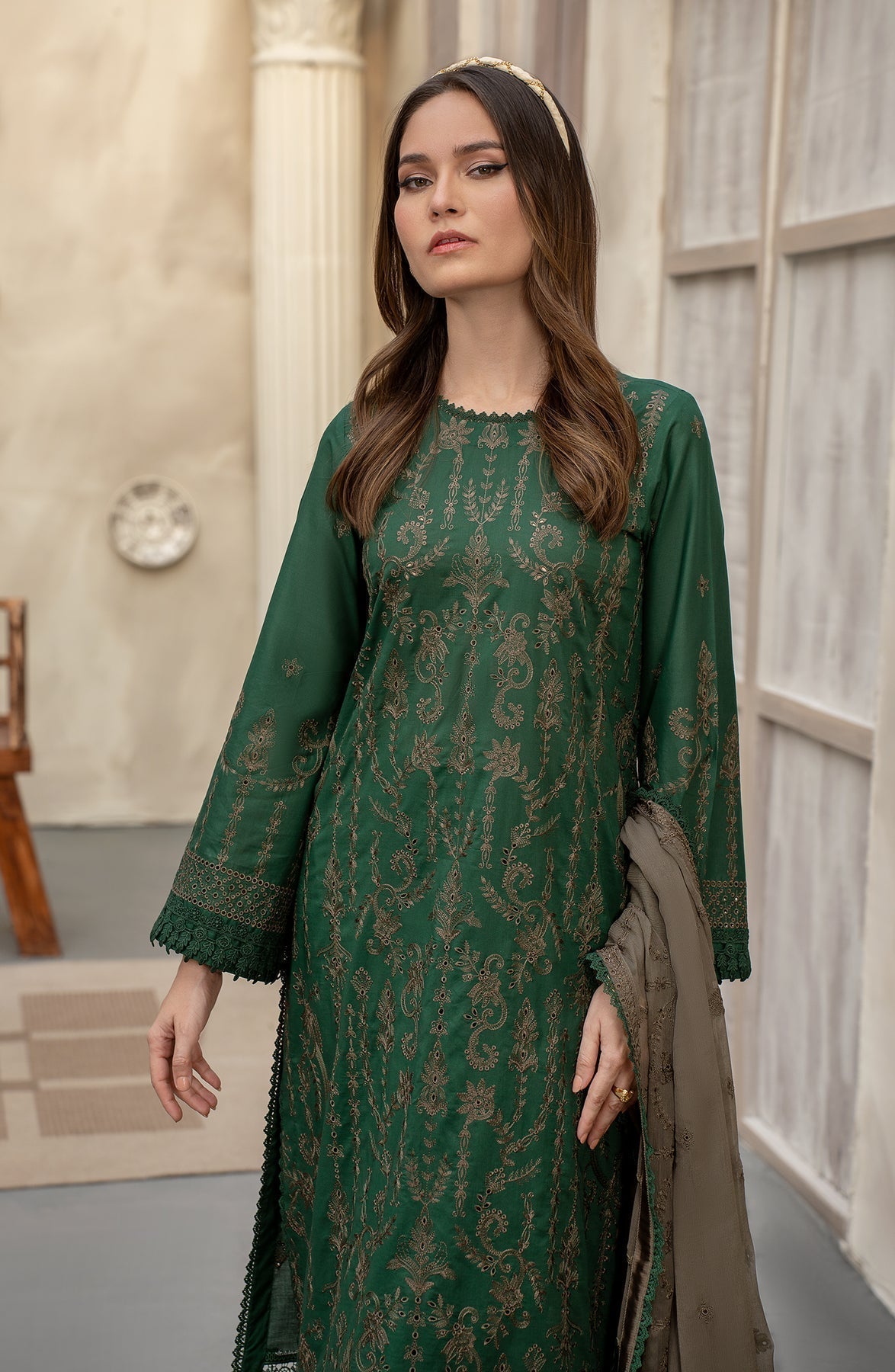 Zarif | Festive Lawn | ZFL 06 LIVIA - House Of Anaya