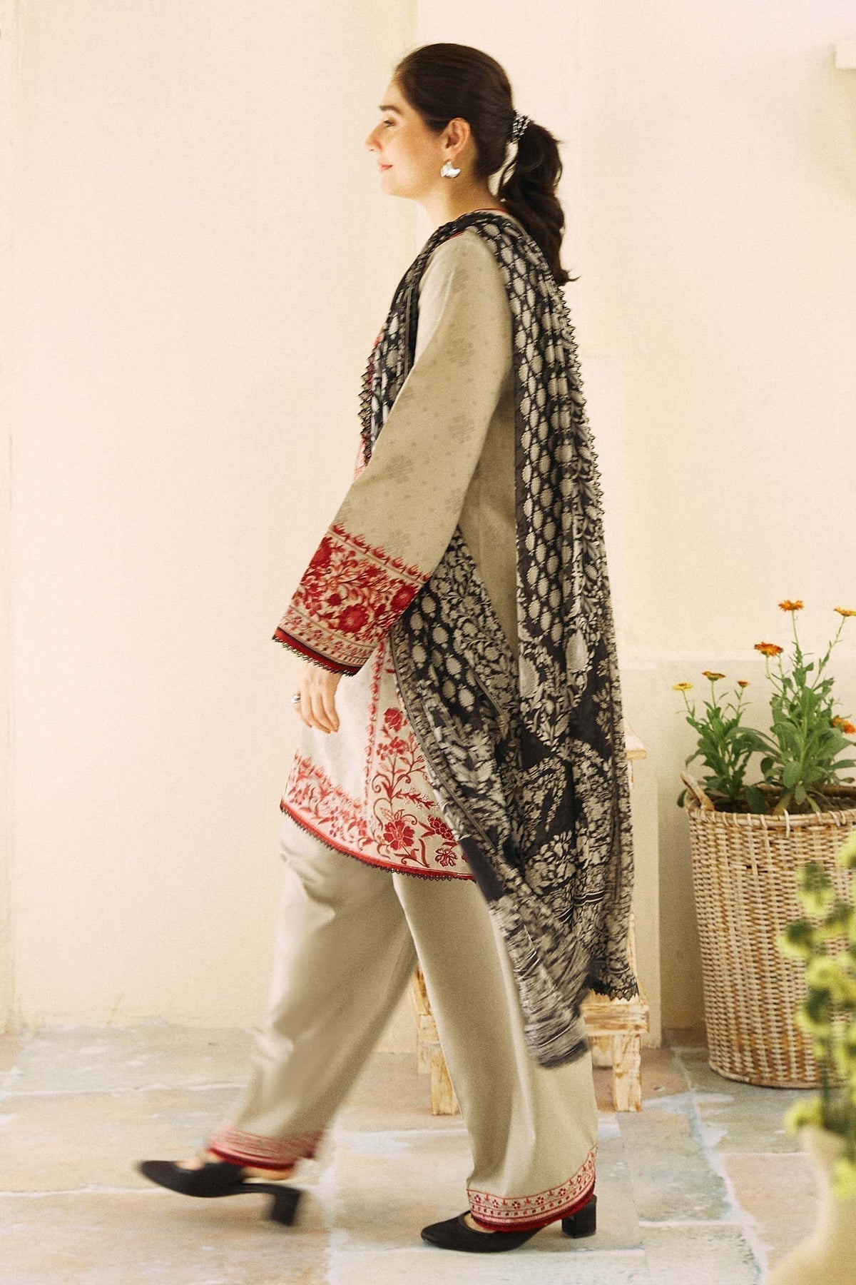 Zara Shahjahan | Coco Lawn Eid Edit 24 | SABAH-D7 - House of Zarish