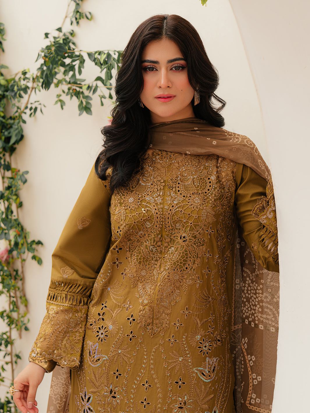 Mahnur | Allenura Luxury Lawn 24 | SIERRA - House of Zarish