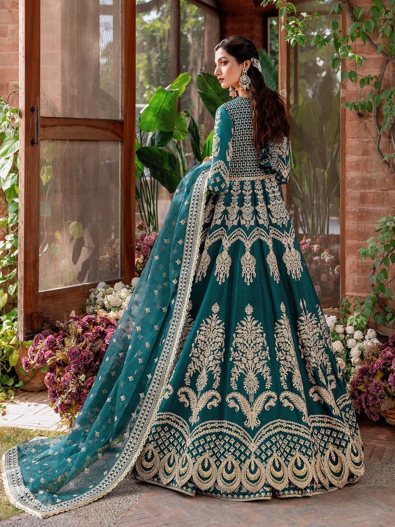Akbar Aslam Mastani Embroidered Raw Silk 3Pc Suit - JAHANARA - Riwayat-e-khas