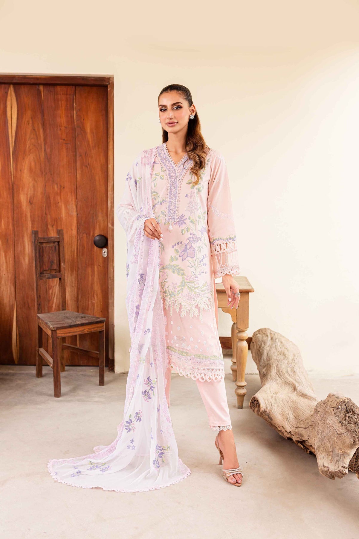 Sable Vogue | Shiree Lawn 24 | Rose Garden - House Of Anaya