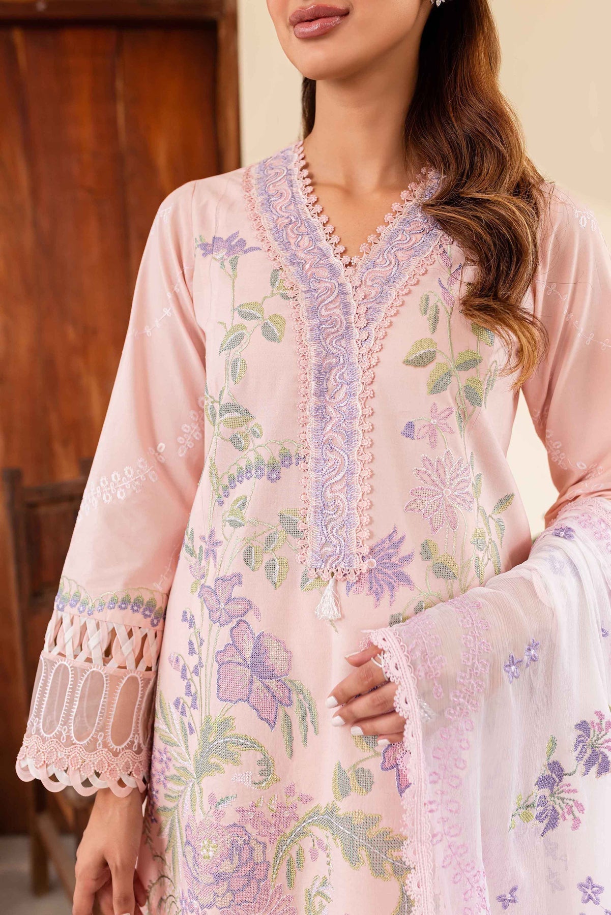 Sable Vogue | Shiree Lawn 24 | Rose Garden - House Of Anaya