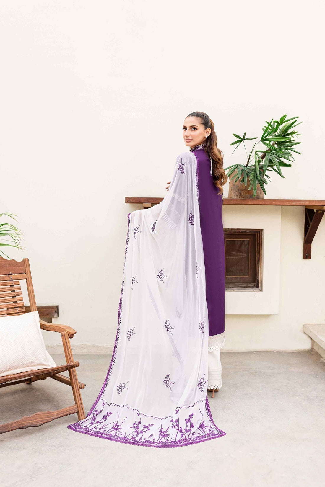 Sable Vogue | Shiree Lawn 24 | Plum Orchid - House Of Anaya