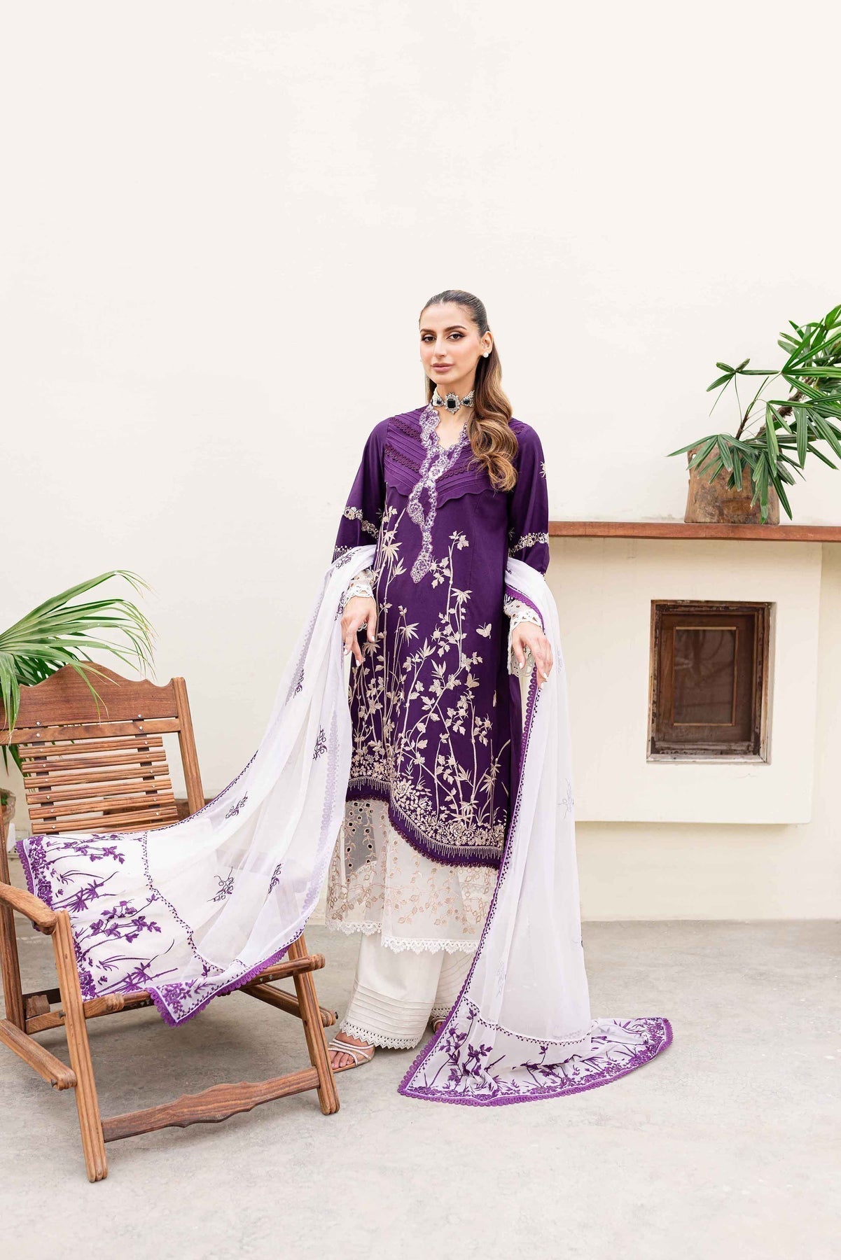 Sable Vogue | Shiree Lawn 24 | Plum Orchid - House Of Anaya