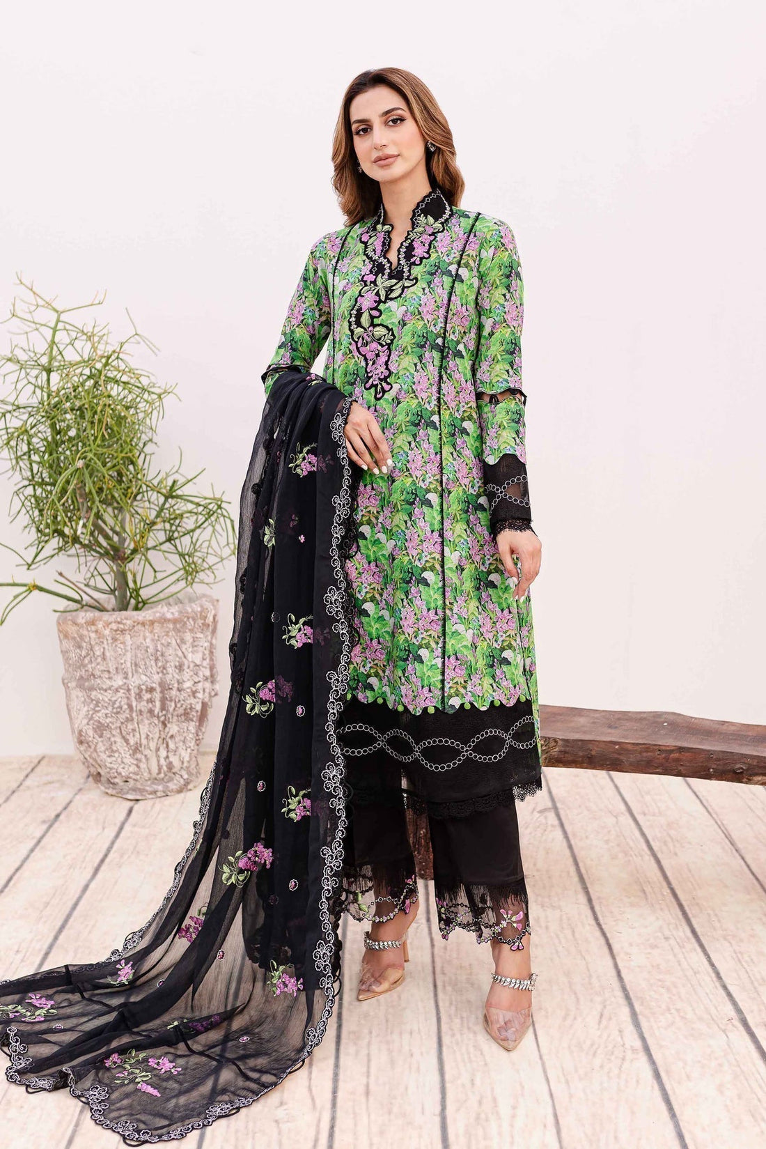 Sable Vogue | Shiree Lawn 24 | Black Iris - House Of Anaya